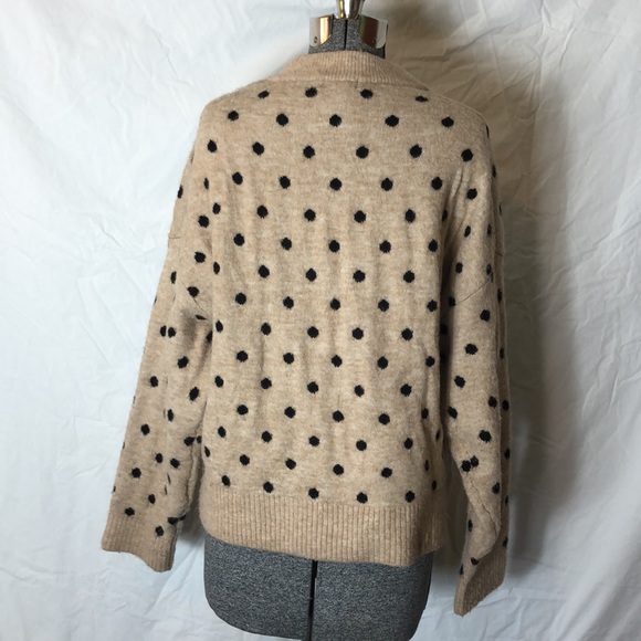 H&M Bulky Sweater (1) - Picture 5 of 7